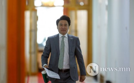 Л.Энх-Амгалан: УИХ-ын гишүүн бол ард түмний зарц шүү, Г.Дамдинням аа!