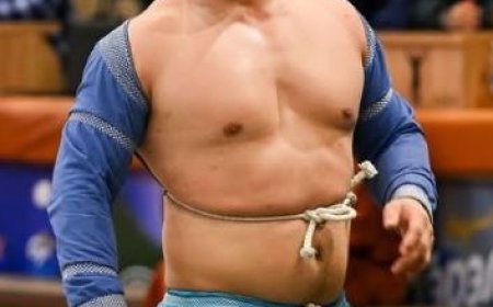 П.Сүхбат гардигийн нэрэмжит барилдаанд М.Баасанжав түрүүлэв