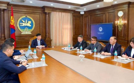 УИХ-ын дарга С.Бямбацогт Төсвийн тогтвортой байдлын зөвлөлийн дарга, гишүүдтэй уулзаж, санал солилцлоо