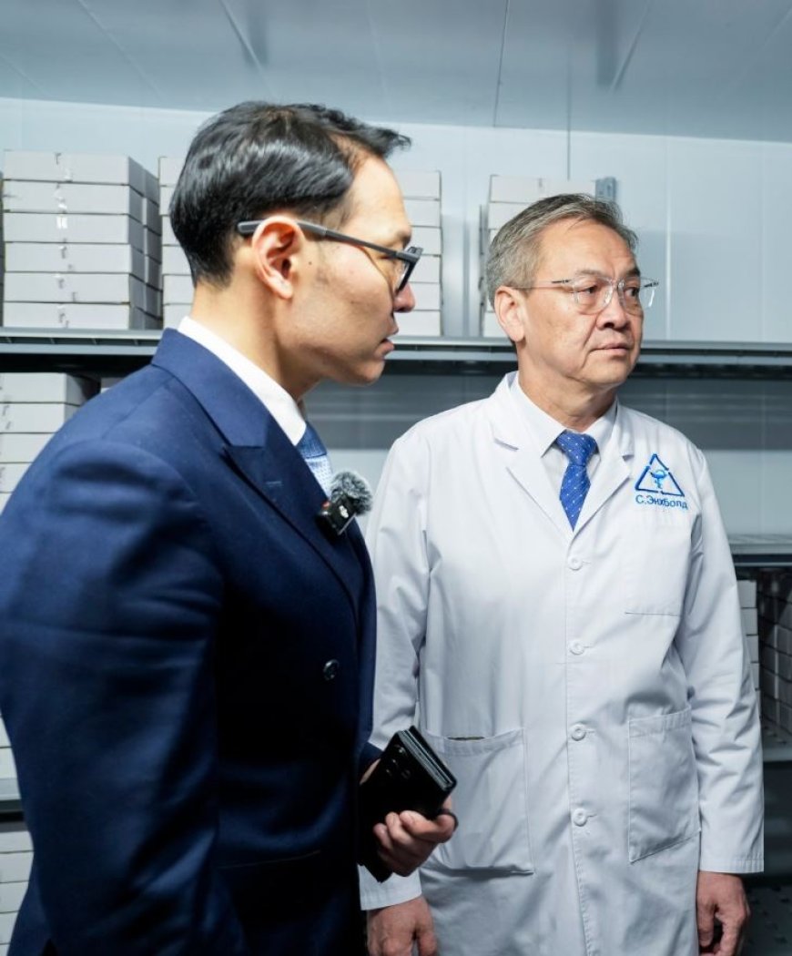 ХӨСҮТ-ын захирал С.Энхболд өрөөөндөө ор дэр, хөнжил гудас авч тохижуулжээ